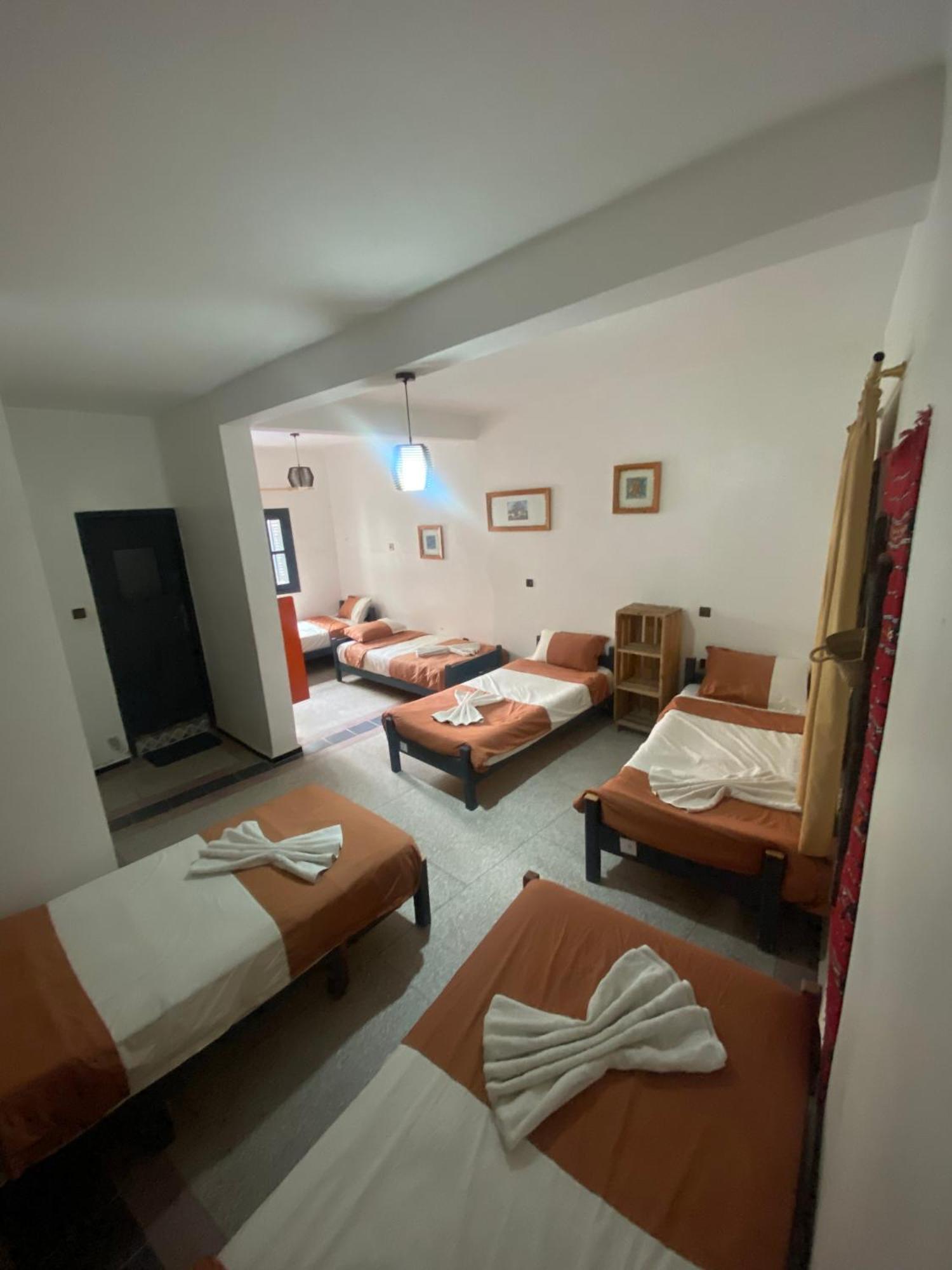 Bed and Breakfast Adventurekeys Surf Yoga Cowork Taghazout Exterior foto