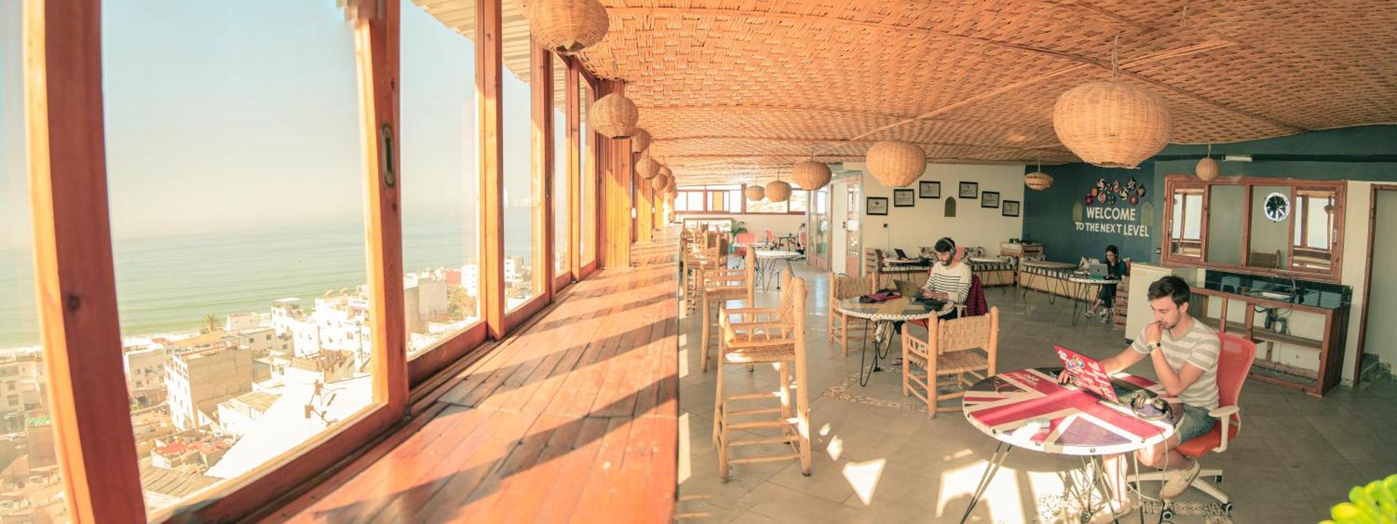 Bed and Breakfast Adventurekeys Surf Yoga Cowork Taghazout Exterior foto