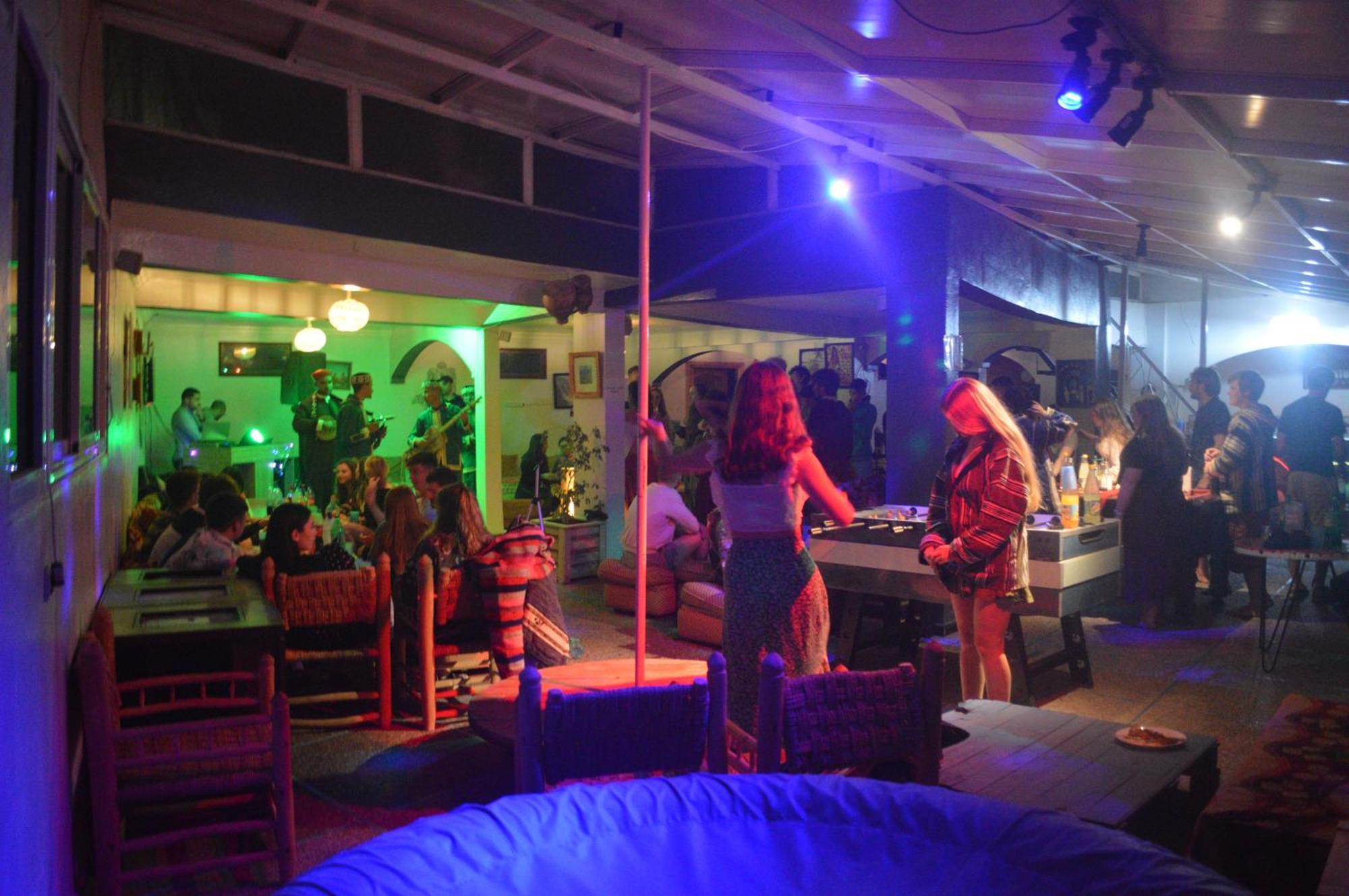 Bed and Breakfast Adventurekeys Surf Yoga Cowork Taghazout Exterior foto